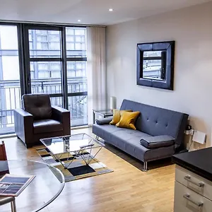 Canary Wharf Retreat - Serviced Apartment