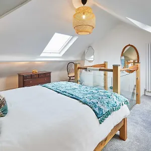 Host & - Tenby , Whitby United Kingdom